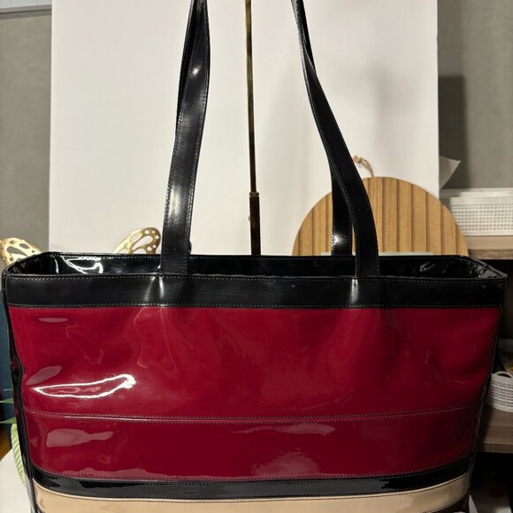 Classy Vintage Burberry Tote Bag - Picture 2 of 9